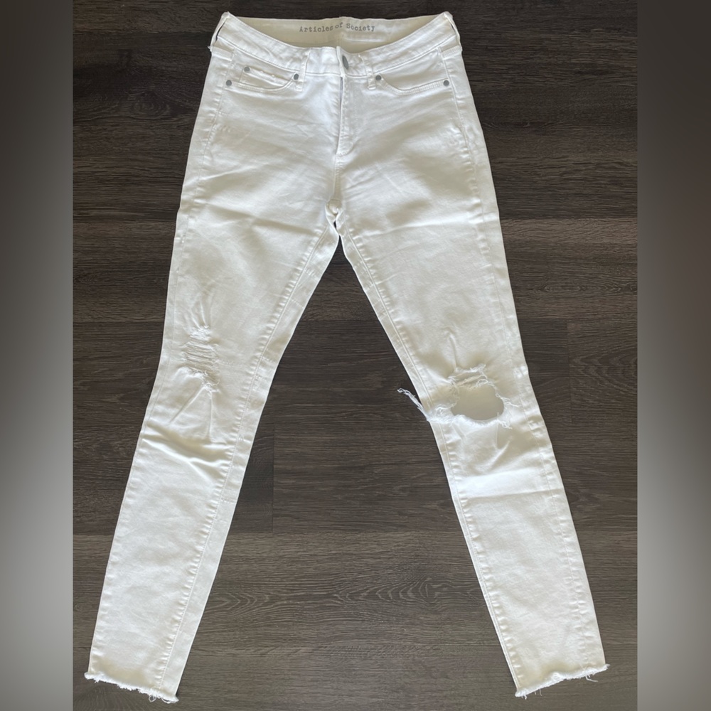 Articles of Society white jeans. Size 27.